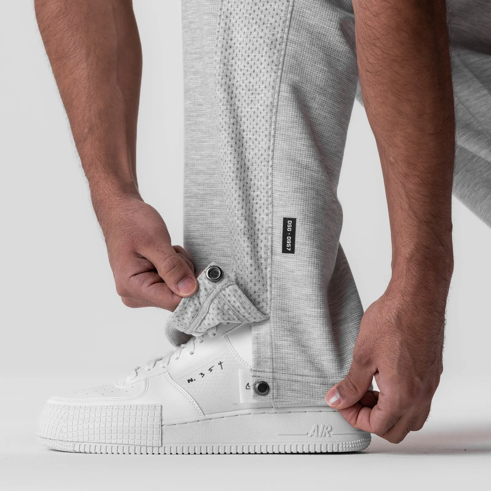 0957. Waffle Knit Relaxed Sweatpant - Heather Grey