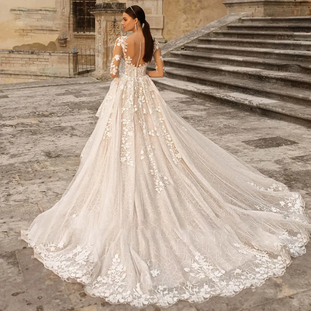 Elegant Half Sleeve Lace Princess A-Line Wedding Dress Scoop Neck Appliques Ruffles Court Train Bride Gown