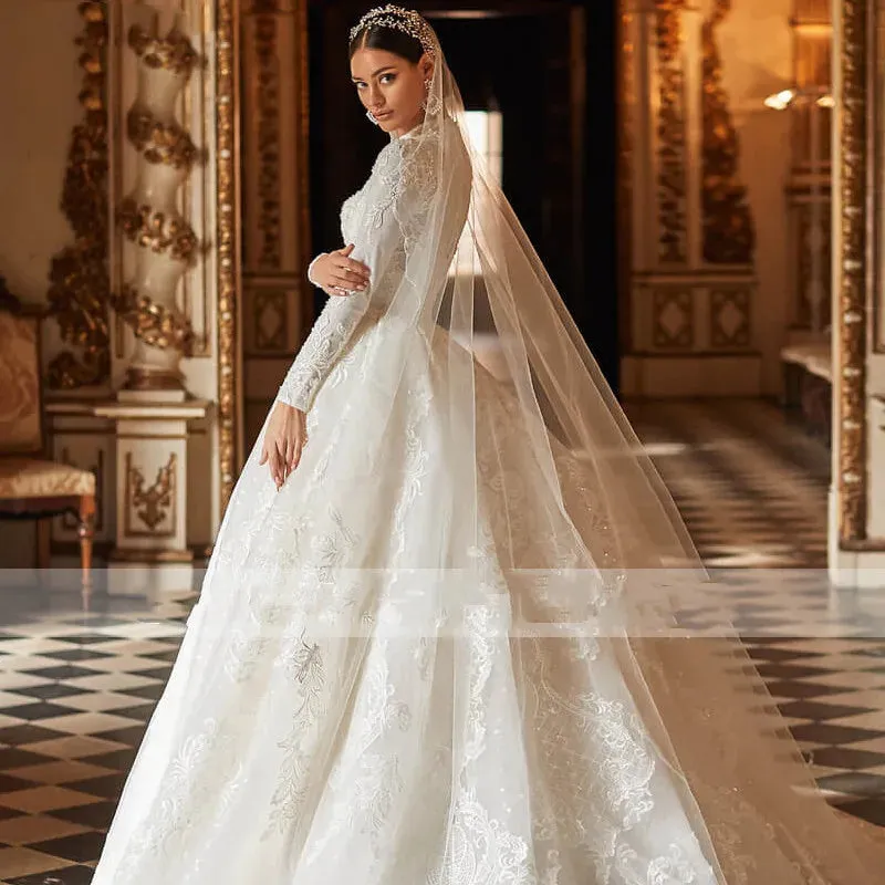 Gorgeous Appliques A-Line Chapel Train Ball Gown Muslim Wedding Elegant High Neck Bridal Gown