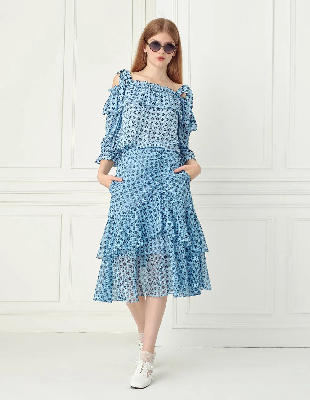 Off shoulder ruffled pleats blouse