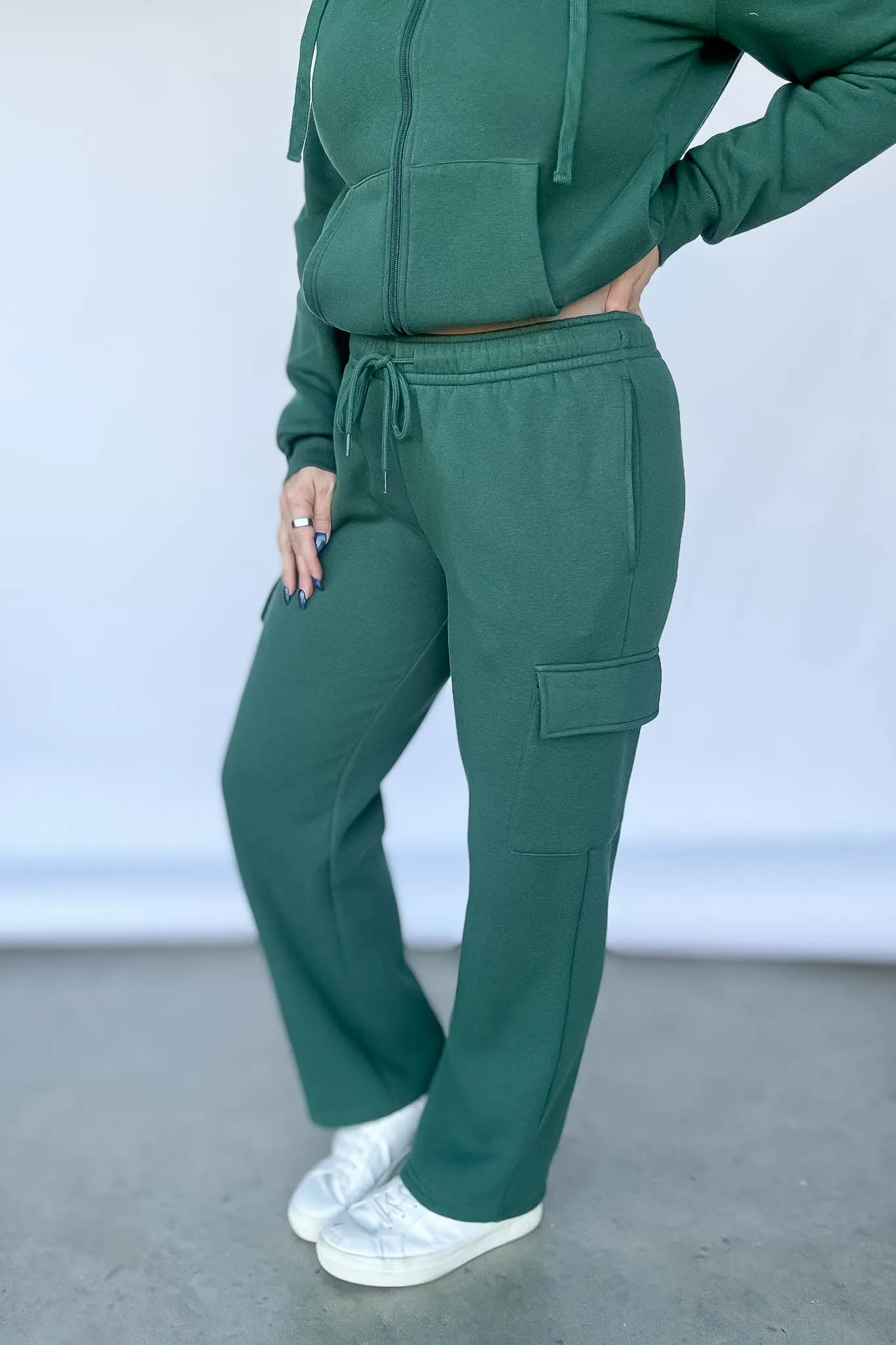 Straight Leg Hunter Green Fleece Cargo Sweatpants