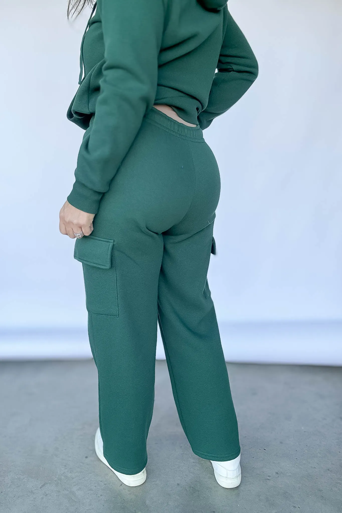 Straight Leg Hunter Green Fleece Cargo Sweatpants